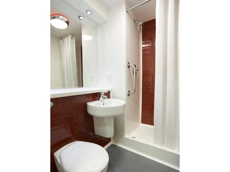 Travelodge Maidenhead Central Εξωτερικό φωτογραφία